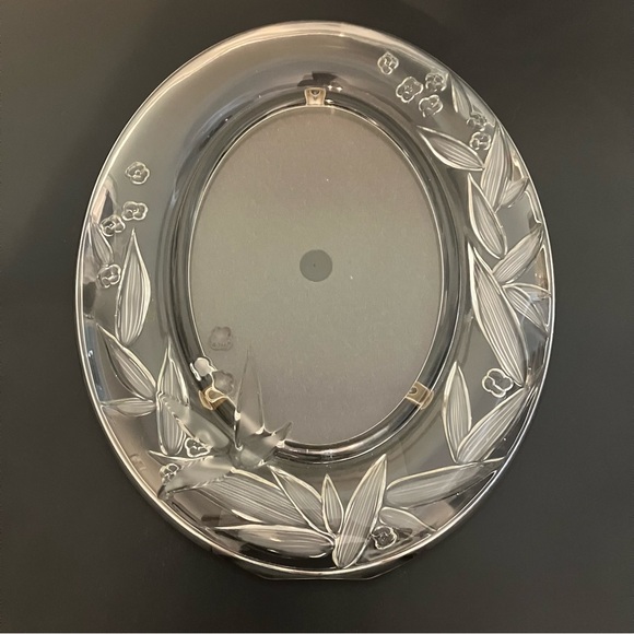 Vintage Elegant Mikasa Crystal Oval 5x7 Etched Photo Frame - Picture 2 of 8
